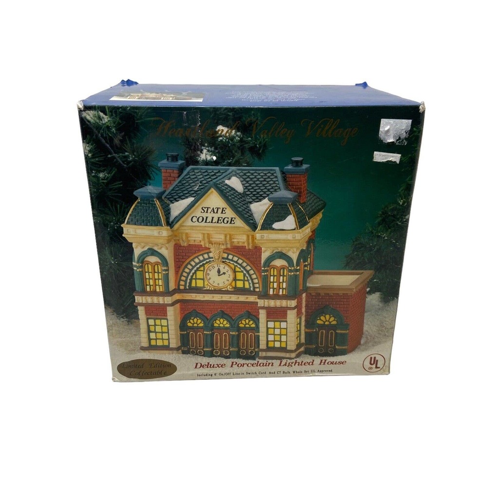 Heartland Family Village Collection State College Deluxe Porcelain Lighted House